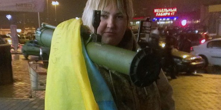 Харьковчанка ездила по городу с гранатометом. Милиция на тяжелое вооружение не реагировала