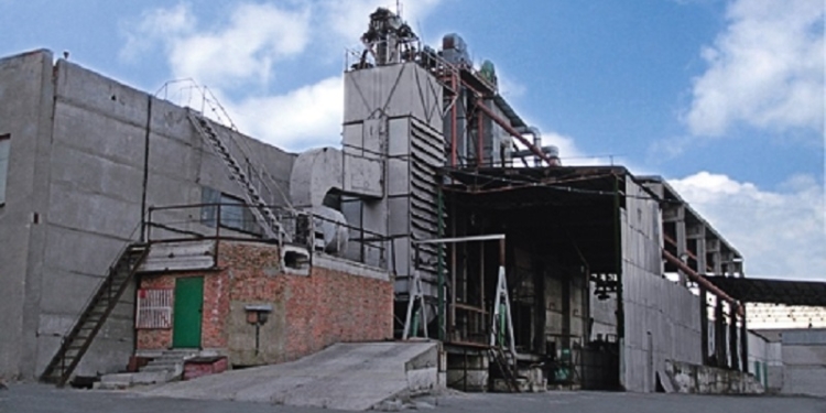 Новый и уволенный директора Николаевского припортового элеватора оспаривают права друг друга. Пока только в милиции