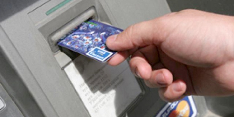 Ради продолжения кутежа вознесенцы 17-ти и 28-ми лет избили и ограбили случайного собутыльника