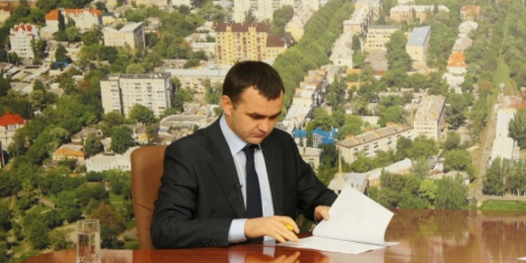 Вадим Мериков обещает, что в следующем году будут заключены десятки договоров о социальном партнерстве