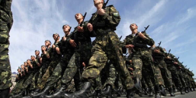 В новом году более 40 тысяч украинцев призовут на срочную службу