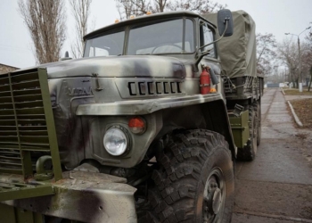 Николаевский волонтеры восстановили и передали военным автомобиль «Урал»