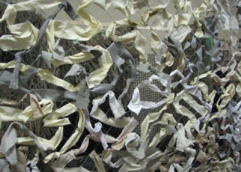 Дети помогают армии, как могут: в школе-интернате №4 плетут маскировочные сетки, а для морпехов в ВПУ пошьют масккостюмы