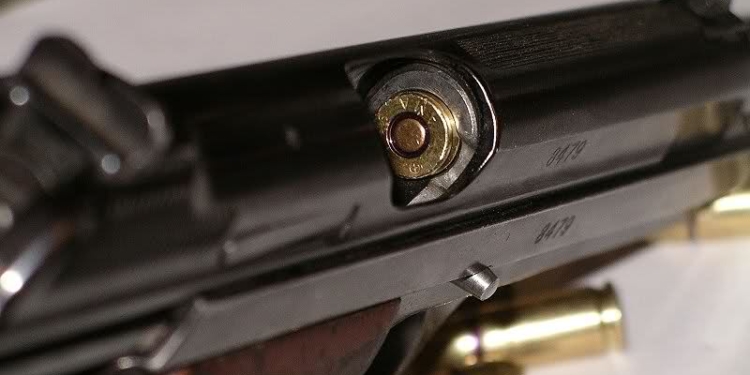 Правоохранители выясняют обстоятельства смерти в Корабельном районе