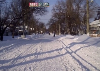Белое почти безмолвие: николаевцы пешком добираются на работу и костопурят Гранатурова