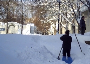 Говорят, что Николаев освобождают из снежного плена