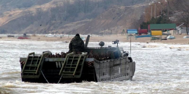 Последние события. Саперы минировали часть побережья Азовского моря