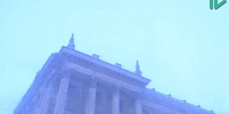 Апокалипсис по-николаевски: гром и молния во время ливневого снега