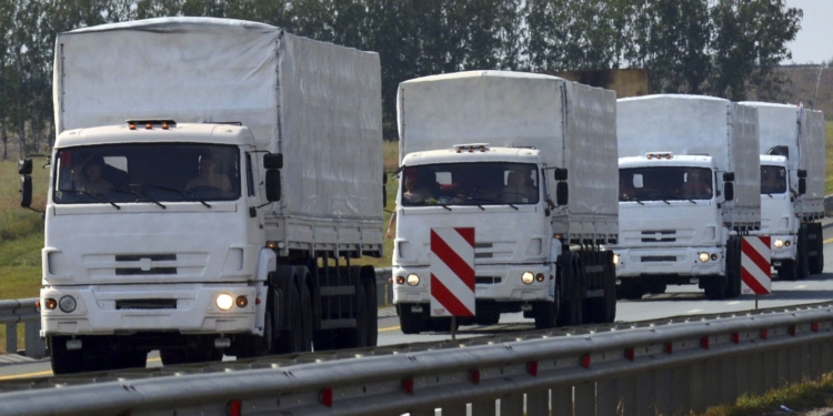 Путин передал боевикам 470 тонн новогодних подарков