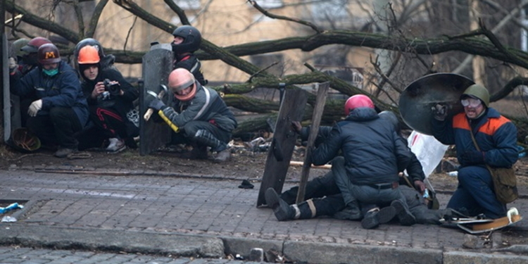 В сети появилось новое видео расстрела на Институтской