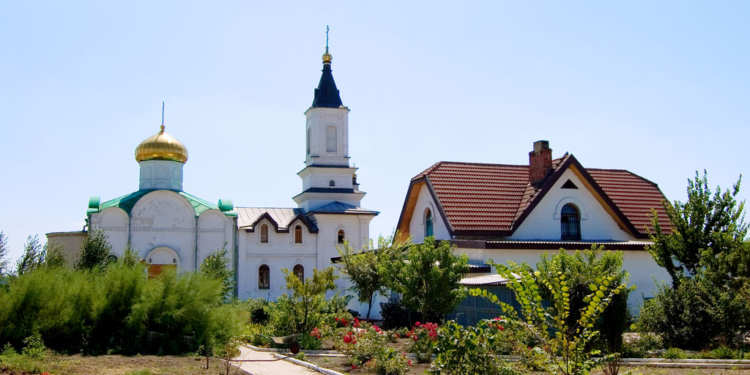 Духовность “русского мира”: террористы под видом Нацгвардии ограбили  женский монастырь