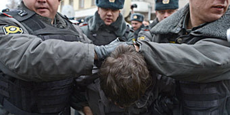 Их нравы: в Москве полиция арестовала слушателей лекции о Майдане