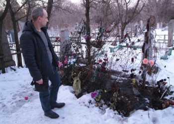 В Запорожье неизвестные подожгли могилу погибшего в АТО бойца