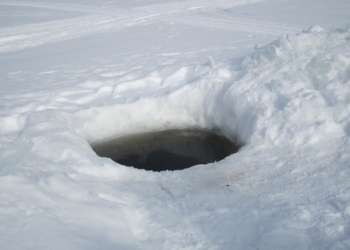 Пьяный николаевец решил окунуться в проруби