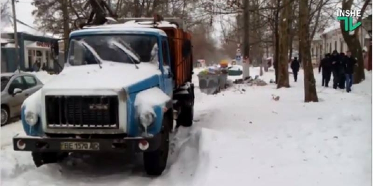 Когда в Николаеве уберут мусор? А это смотря где. И смотря кто