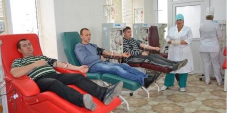 В Николаеве проходит трехдневная акция сдачи крови для раненых бойцов АТО