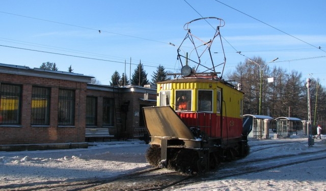 Трамвай в яхт-клуб пойдет не скоро?