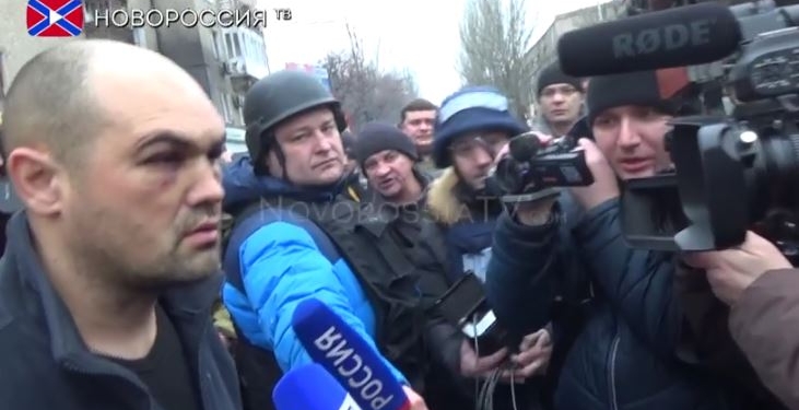 На место гибели людей в Донецке боевики привезли киборга — для «картинки» на росТВ