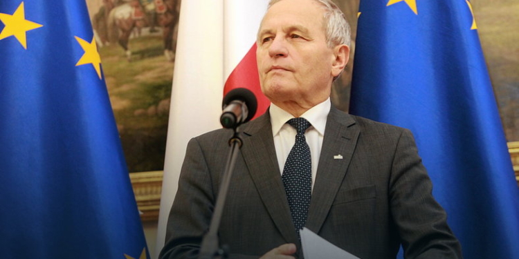 Польша готова продавать Украине военную технику и оружие