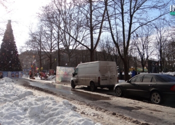 Потерпите! Весь снег с улицы Советской будет убран после 14-го января