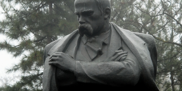 Николаевцы отметили День соборности Украины