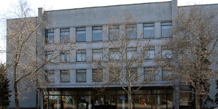 Первый этаж Дворца творчества учащихся сдадут в аренду? Родители детей просят Мерикова не допустить этого