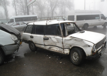 На пр. Октябрьского произошло ДТП, есть пострадавшие