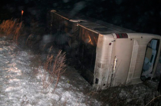В Тернопольской области перевернулся автобус с паломниками: пострадали 5 человек, среди них один николаевец