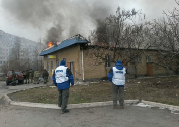 Вследствие обстрела Мариуполя погибло 15 человек. 18+