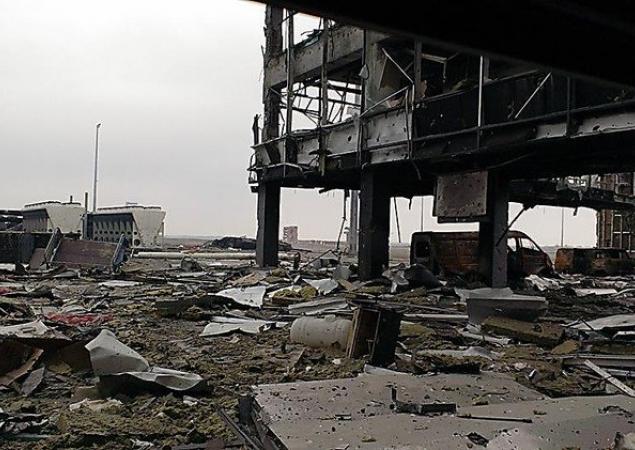Террористы подорвали перекрытие нового терминала ДАП: есть жертвы и раненые 1