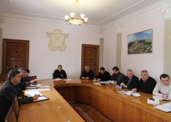 Юрий Гранатуров: «Чтобы до вечера не было ни одной бумажки»