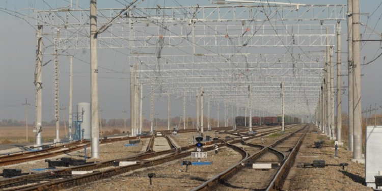 Электрификацию направления Долинская-Николаев-Колосовка железнодорожники считают самой важной