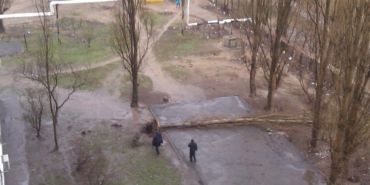 Последствия сегодняшней непогоды глазами николаевцев