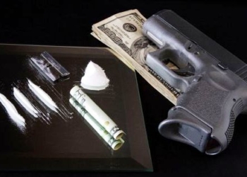 В Снигиревке милиция пришла искать оружие, а нашла еще и наркотики