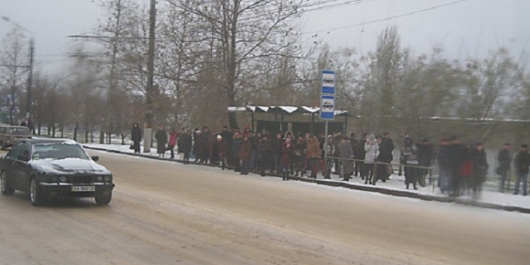 В мэрии обещают, что «маршрутки» сегодня будут работать в плановом режиме, и даже в отдаленные районы города можно будет добраться