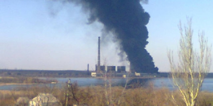 Волновахи и Мариуполя им мало: боевики из «Градов» обстреляли больницу в Светлодарске, есть пострадавшие