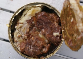 Глава управления тыла Нацгвардии попался на взятке – за тушенку для АТО