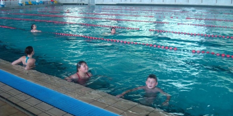 Плавбассейн «Водолей» закрывается на месяц