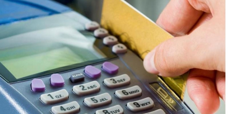 Более 5 тысяч гривен отдали жительницы Николаевщины псевдоработникам банков