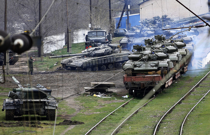 На Донбасс продолжают прибывать железнодорожные составы из РФ с военной техникой и боеприпасами, - СНБО 2 На Донбасс продолжают прибывать железнодорожные составы из РФ с военной техникой и боеприпасами, - СНБО 1