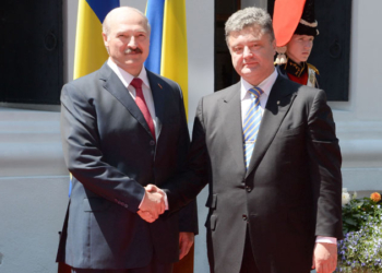 Журналисты РФ гавкают в Минске. В прямом  смысле этого слова