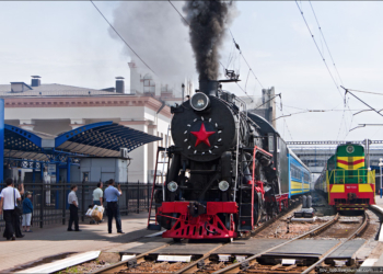 Ретро-поезд ко Дню св. Валентина от Юго-Западной железной дороги