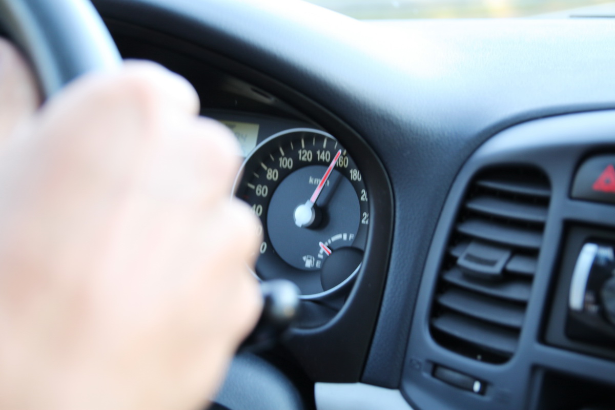 В Германии выписывают штрафы водителям-грубиянам