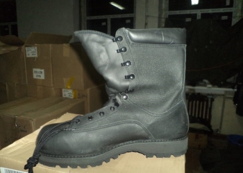 Все в порядке: бойцы 19-го отдельного мотопехотного батальона обуты и одеты, и канадские берцы – на месте