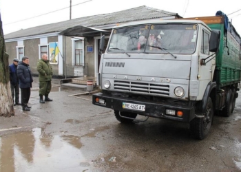 Лишних авто в АТО нет: КамАЗ из Нового Буга – в подарок нашим военным
