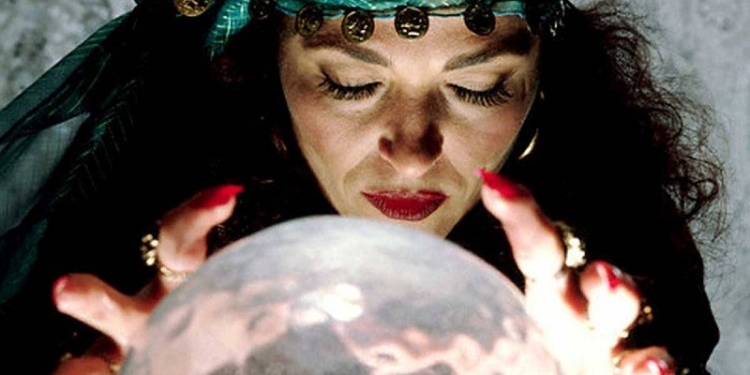 На Николаевщине “гадалки” зарабатывали на доверчивых пенсионерках