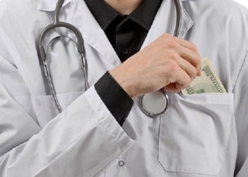 Медик из Николаева погорел на взятке в 1000 гривен