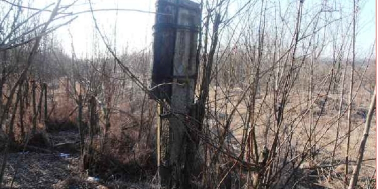 Мало того, что украл 6 пролетов проводов и 6 деревянных опор, так еще и половину успел продать: в Братском районе разорена воздушная линия