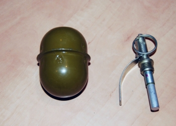 В Корабельном районе 31-летний мужчина попытался ограбить магазин, угрожая гранатой