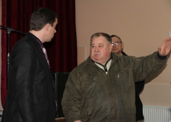 Матвеевцы хотят ездить на автобусах-гармошках. И не по 7 грн. за проезд